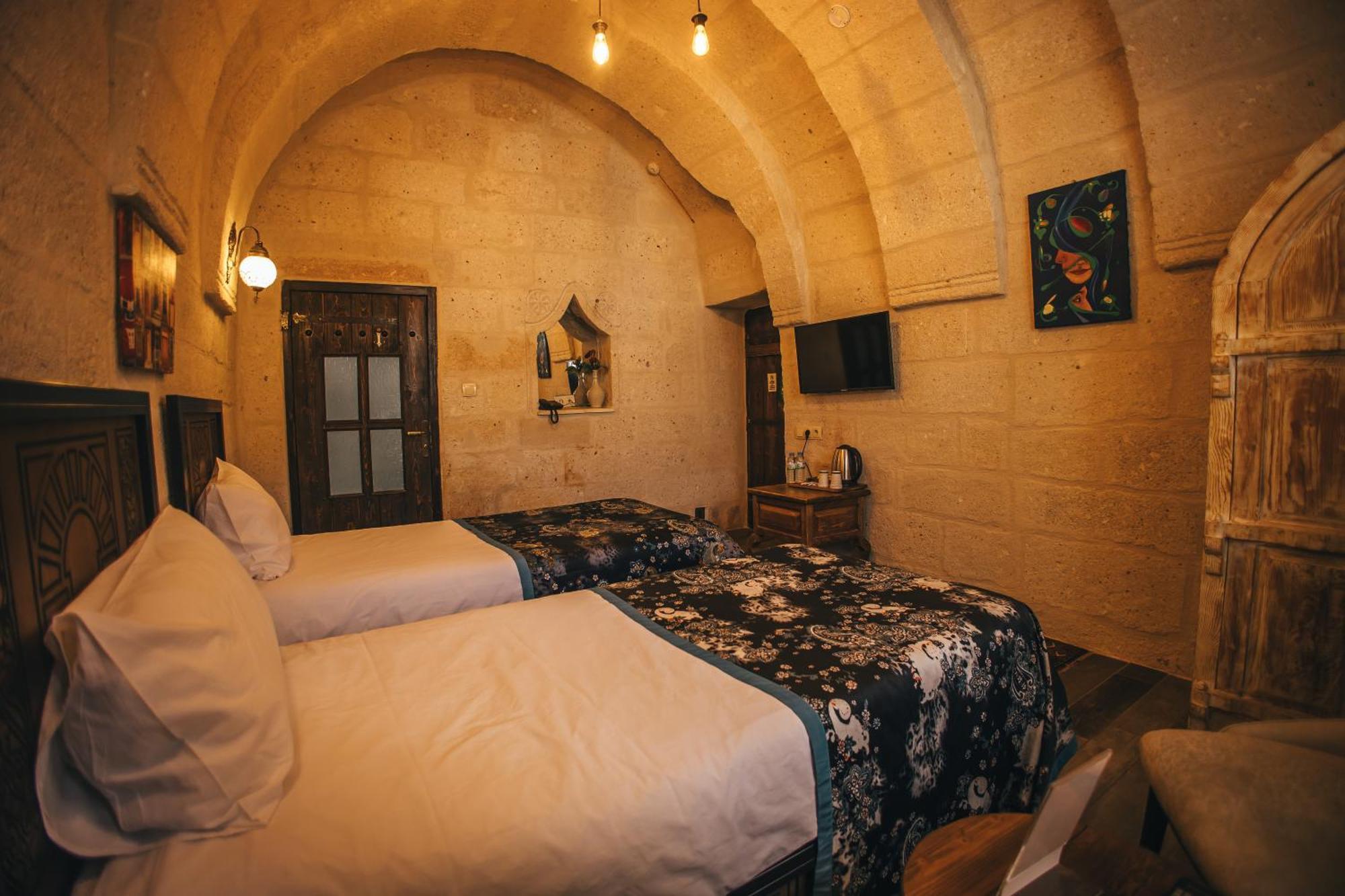 Vintage Cave House Hotel Göreme Exteriör bild